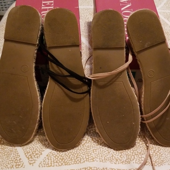 Sandals - Picture 8 of 8